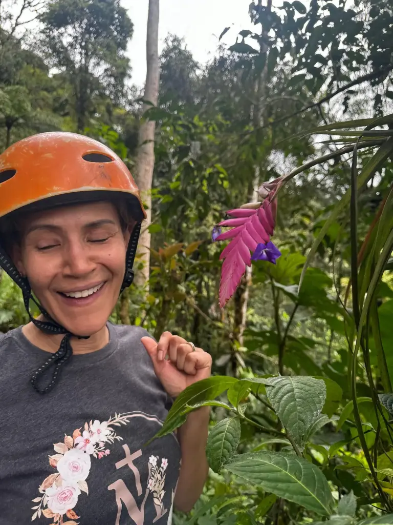 🌿🦋 Mindo Cloud Forest Escape – Chocolate, Waterfalls and Wings
